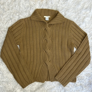 FROST KNIT SWEATER‎ WITH FRONT SLIT